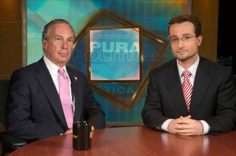 In June 2005, New York mayor Michael Bloomberg during Pura Política first program